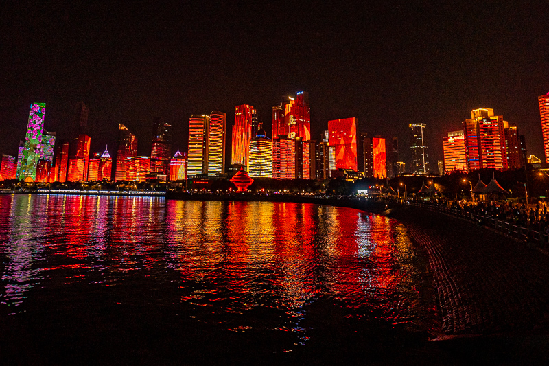 去重庆旅游找导游要多少钱(去重庆旅游,需要找导游吗,怎么找导游)