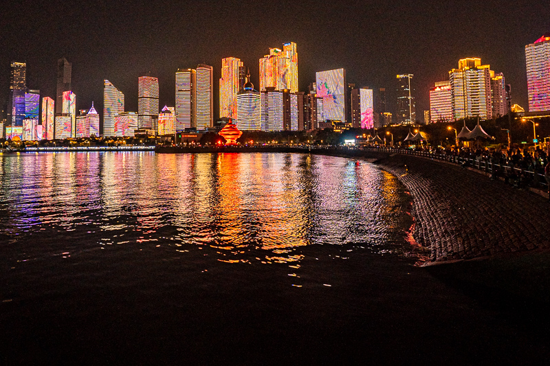桂林旅游导游介绍自己(我来自广西桂林怎么介绍自己)