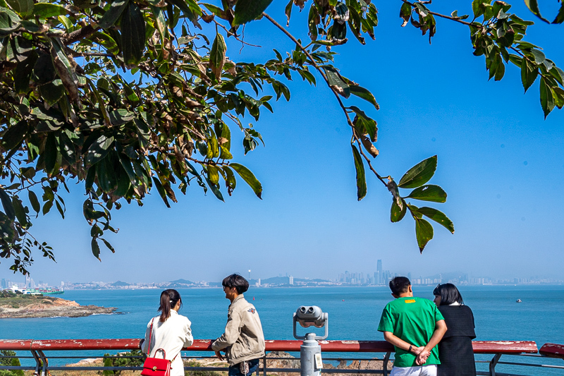 桂林导游带什么珠宝好看(去香港旅游导游带着进的珠宝店卖的珠宝是真的么)