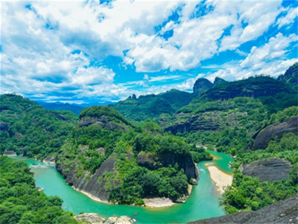 西安去壶口一日游？西安老年人旅游找导游